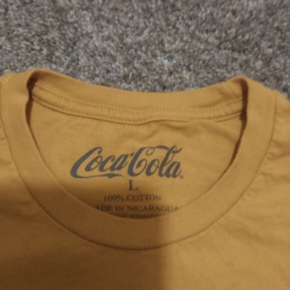 Coca-Cola Graphic T-Shirt Mens Large Gold Yellow Drink ESTD 1886 Bottle Tee - Picture 4 of 7